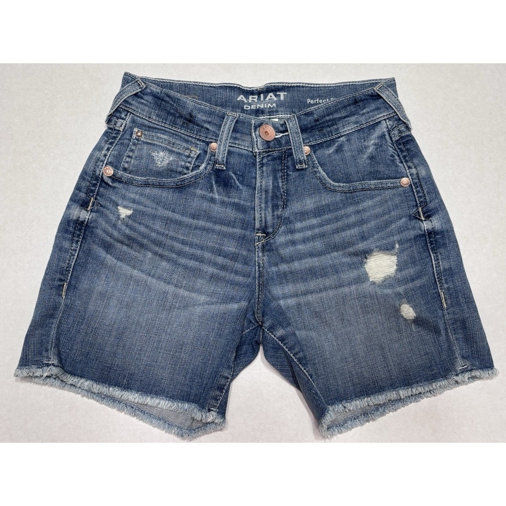 Ariat Boyfriend Denim Shorts Women's 24D Perfect Rise Distressed Frayed Hem Blue